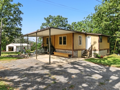 Lake Home with 2 Home and 3 Stall Boat Dock on Bull Shoals Lake - image 38