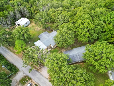 Lake Home with 2 Home and 3 Stall Boat Dock on Bull Shoals Lake - image 8