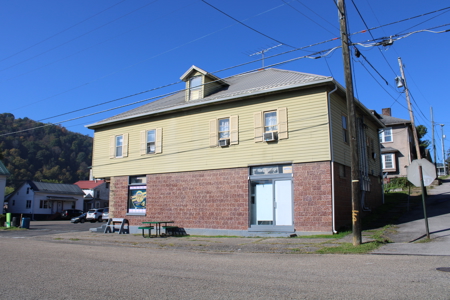 Clarington, OH Former carryout building & Rentals - image 3