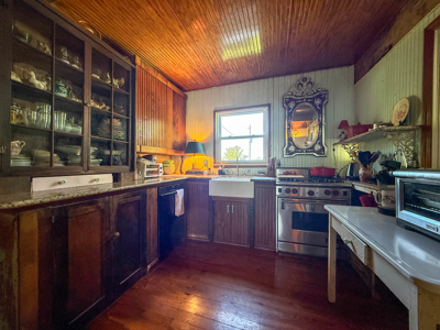 Historic 222-Acre Estate: The Legacy of Buckshoal Farm, VA - image 2