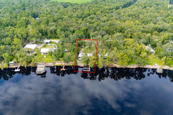 Florida Suwannee River Home & Airbnb Retreat with Private Dock
