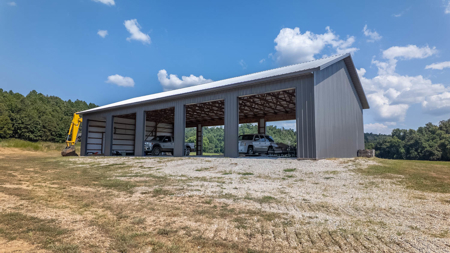 Luxury Hunting Retreat in the Missouri Ozarks | 2524.28 Acres - image 3