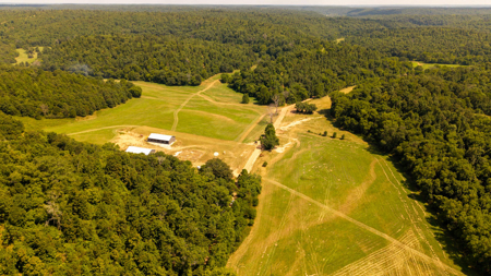 Luxury Hunting Retreat in the Missouri Ozarks | 2524.28 Acres - image 31