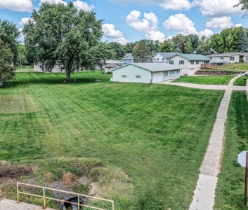Well Maintained Country Home for Sale in Harlan, Iowa - image 23