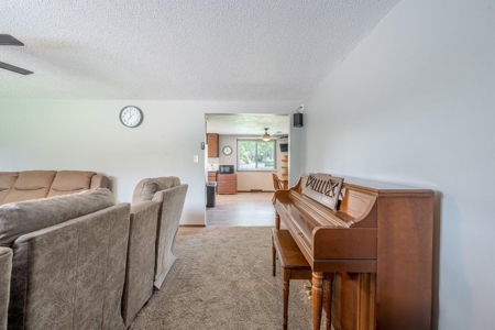 Well Maintained Country Home for Sale in Harlan, Iowa - image 4