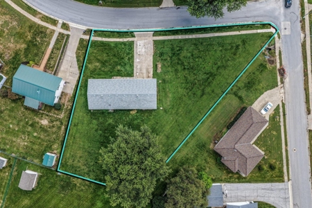 Well Maintained Country Home for Sale in Harlan, Iowa - image 26