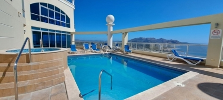 Ocean View Apartment for Sale in Coronado | Golf Community Living - image 1
