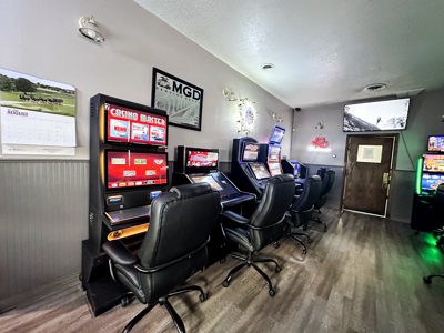 Pipers – Premier Bar and Casino in Glasgow, MT - image 27