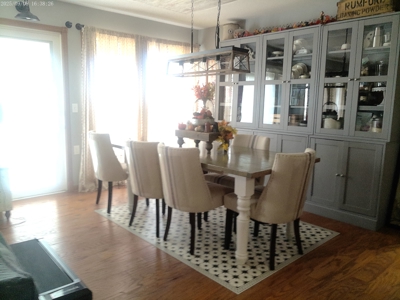 Spacious 4 bedroom, 3 bath home with modern upgrades - image 28