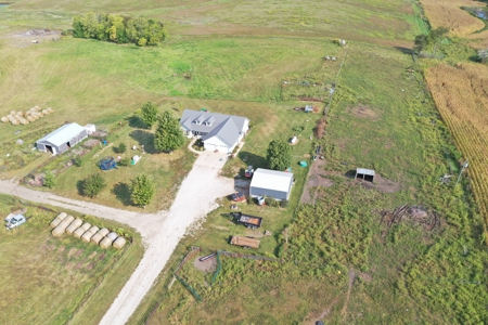 Spacious 4 bedroom, 3 bath home with modern upgrades - image 41