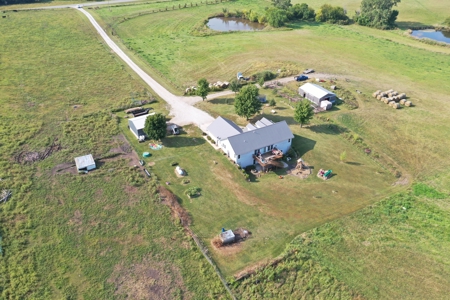 Spacious 4 bedroom, 3 bath home with modern upgrades - image 44