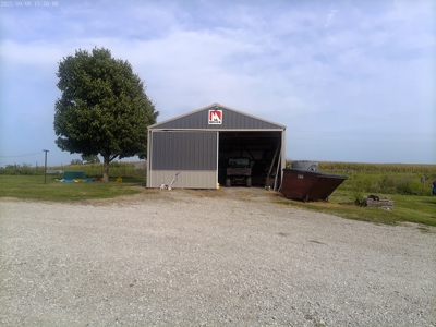 Spacious 4 bedroom, 3 bath home with modern upgrades - image 2