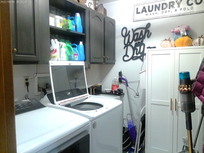 Spacious 4 bedroom, 3 bath home with modern upgrades - image 22