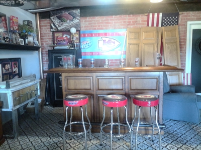 Spacious 4 bedroom, 3 bath home with modern upgrades - image 11