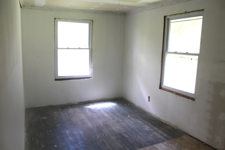 Fixer Upper on Acreage For Sale in Colchester, New York! - image 20