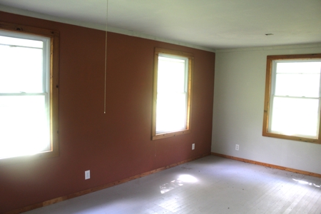 Fixer Upper on Acreage For Sale in Colchester, New York! - image 17