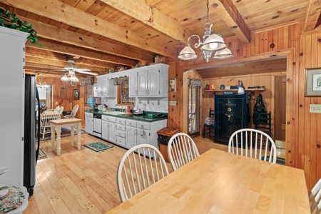 Legacy Estate in Mooresburg, Hawkins County Hunting Resort TN - image 22