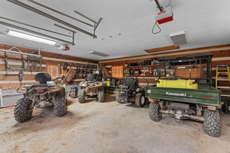 Legacy Estate in Mooresburg, Hawkins County Hunting Resort TN - image 30