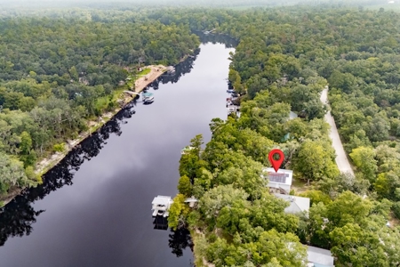 Suwannee Riverfront Home for Sale in Branford FL! - image 21