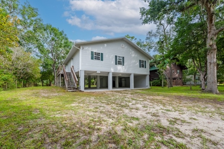 Suwannee Riverfront Home for Sale in Branford FL! - image 2