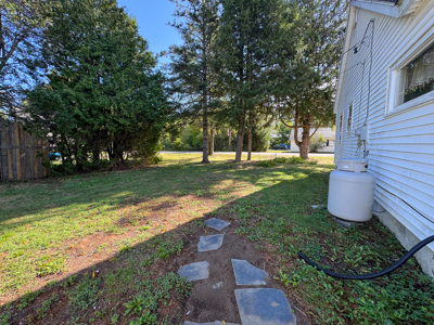 Charming Corner Lot Ranch Home in Passadumkeag, Maine - image 7