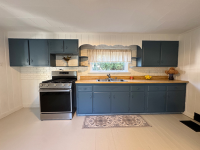 Charming Corner Lot Ranch Home in Passadumkeag, Maine - image 11