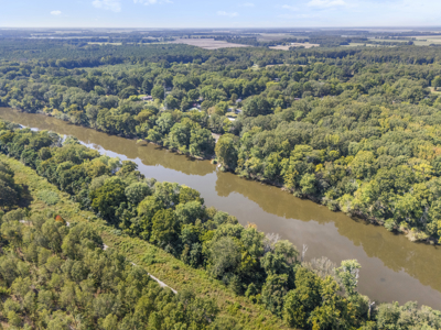 Little Red River Riverfront Hunting and Fishing Camp For Sale - image 42