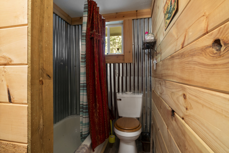 Little Red River Riverfront Hunting and Fishing Camp For Sale - image 18