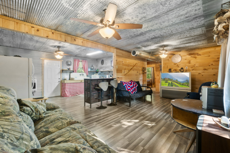 Little Red River Riverfront Hunting and Fishing Camp For Sale - image 8