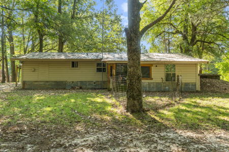 Little Red River Riverfront Hunting and Fishing Camp For Sale - image 28