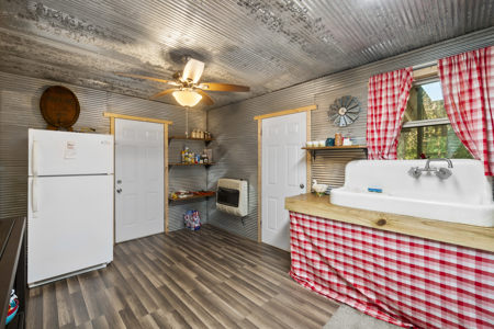 Little Red River Riverfront Hunting and Fishing Camp For Sale - image 12