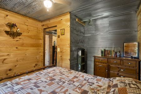 Little Red River Riverfront Hunting and Fishing Camp For Sale - image 16