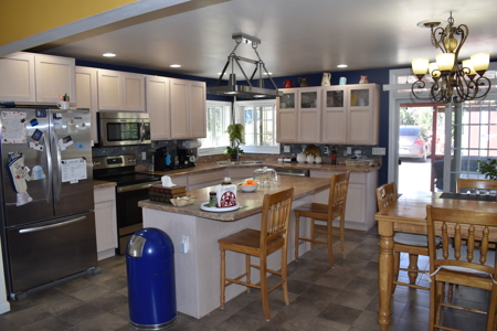 Home for Sale Shelby Montana, fabulous kitchen, 3 bed 2 bath - image 23