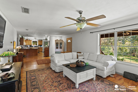 Your Private Arkansas Retreat Awaits – $699,900 - image 7