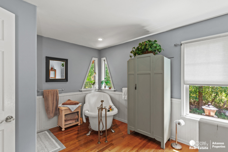 Your Private Arkansas Retreat Awaits – $699,900 - image 10