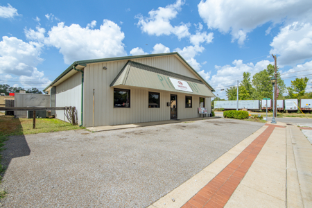 Turnkey Restaurant Opportunity in the Heart of Halls, TN - image 2