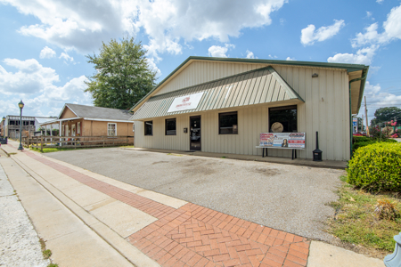 Turnkey Restaurant Opportunity in the Heart of Halls, TN - image 3