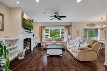 Gorgeous 4BD/3.5BA Country Home on 4 Private Acres in La Crosse - image 6