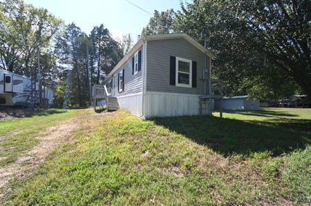 3 Bedroom Riverfront Home for Sale in Perry County, Tennessee - image 34