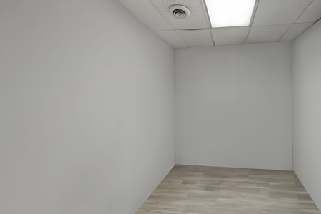 Multi-Use Commercial Building for Sale in Trenton, TN - image 22