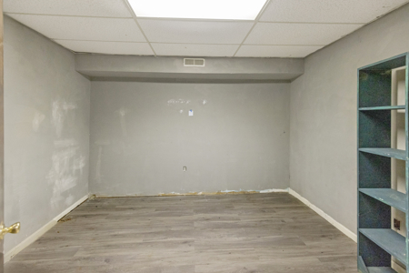 Multi-Use Commercial Building for Sale in Trenton, TN - image 9