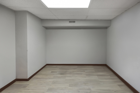 Multi-Use Commercial Building for Sale in Trenton, TN - image 19