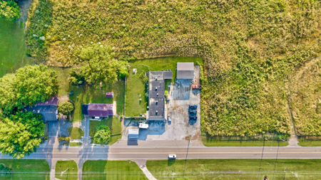 Multi-Use Commercial Building for Sale in Trenton, TN - image 2