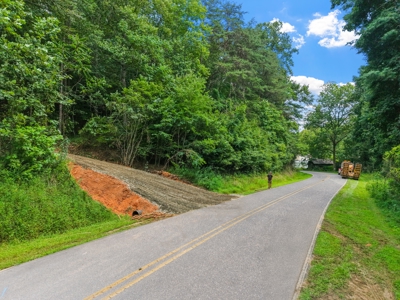Auction! Acreage with Views Near Taylorsville, NC - image 4