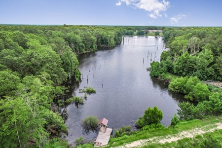 Luxury Ranch with Lakes and Venue - image 40