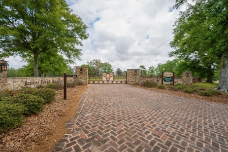 Luxury Ranch with Lakes and Venue - image 46