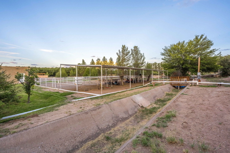 Luxury Estate for Sale in Mesilla, New Mexico - image 46