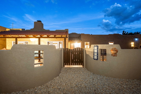 Luxury Estate for Sale in Mesilla, New Mexico - image 5