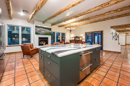 Luxury Estate for Sale in Mesilla, New Mexico - image 9