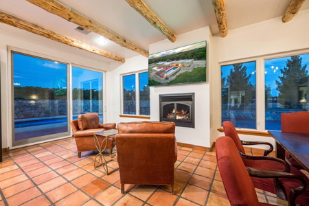 Luxury Estate for Sale in Mesilla, New Mexico - image 11